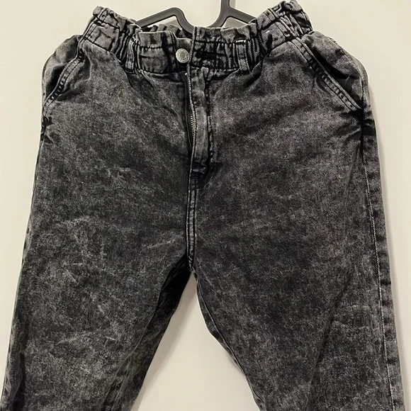 H & M, - Picture 3 of 3